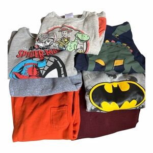 Kids Graphic 5T sweater Bundle - Multicolor Characters